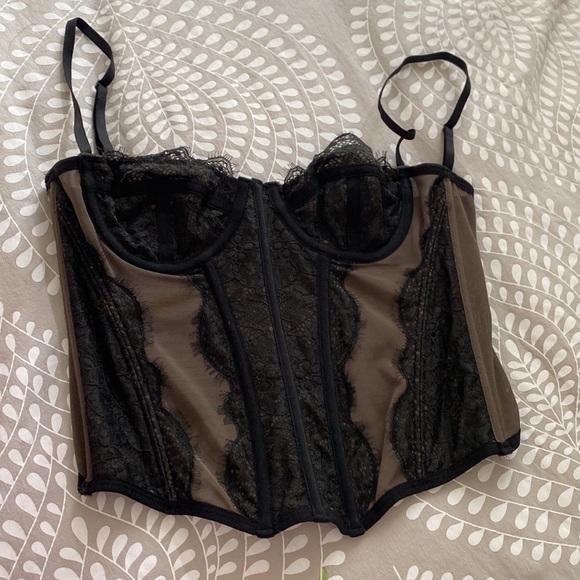 Cute corset black top - Picture 3 of 4